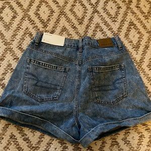 american eagle medium wash jean shorts